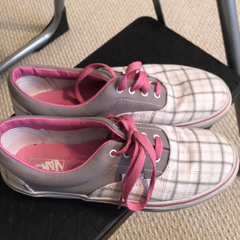 Women’s checkered Vans